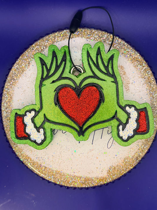 grinch “💚” hands